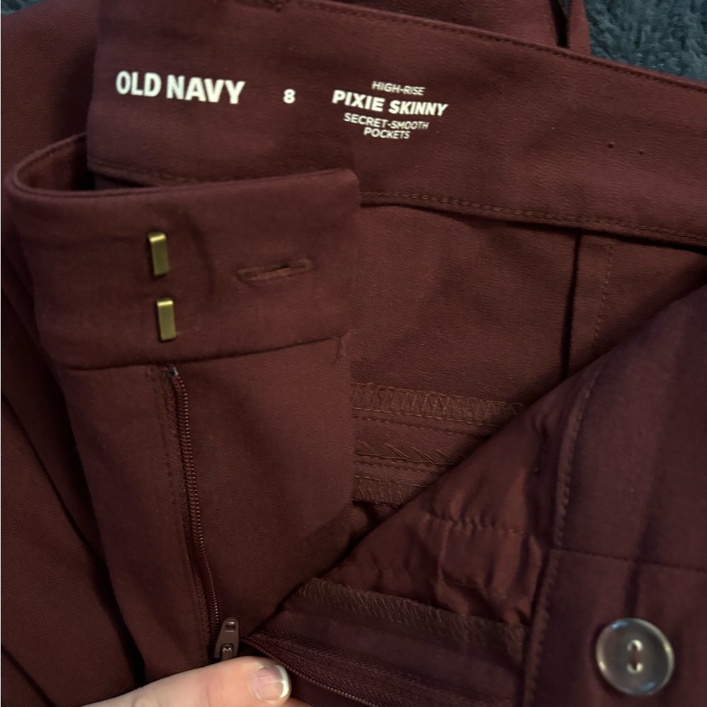 Old navy pixie pants - Picture 2 of 8